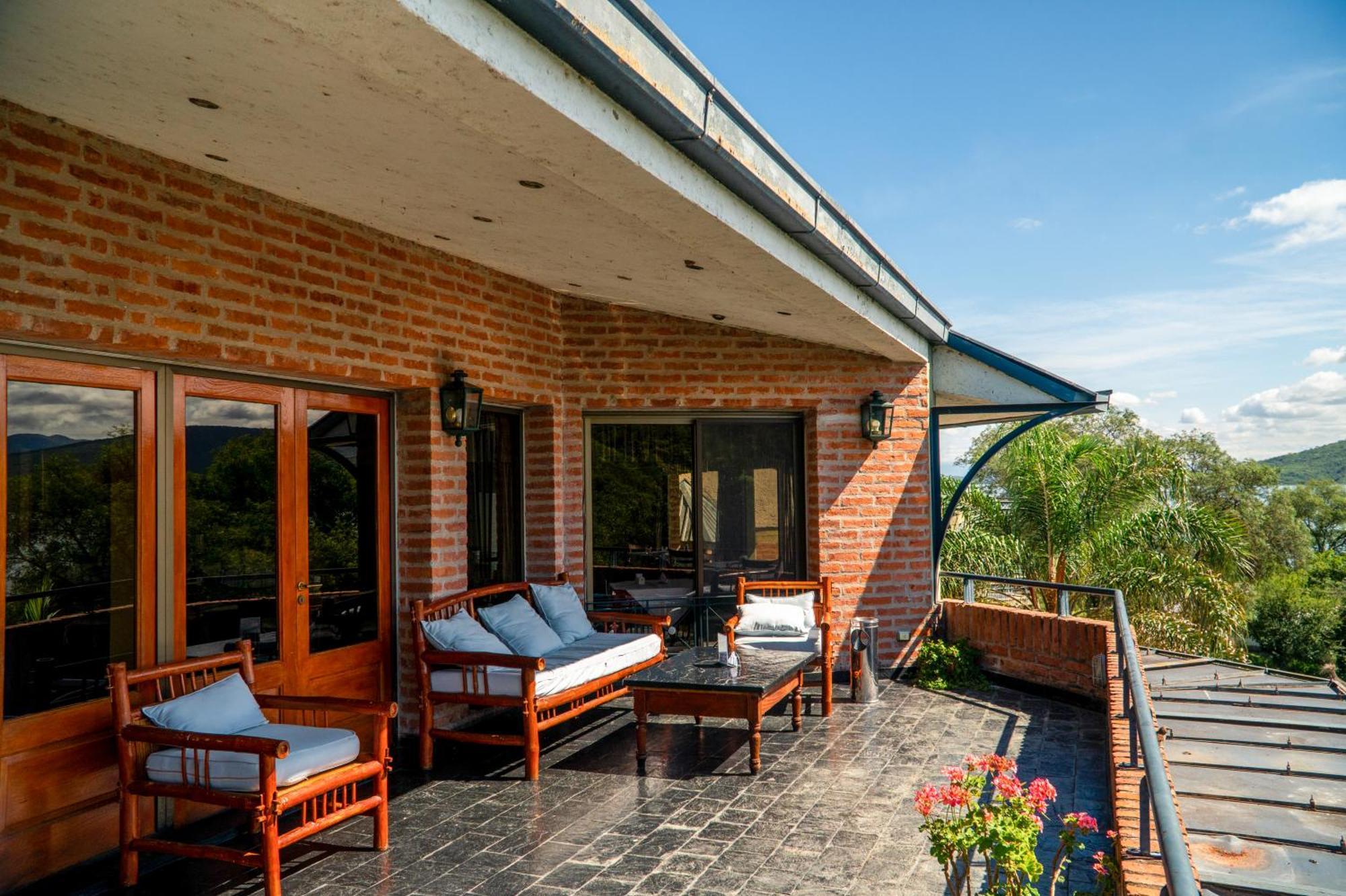 Hotel Del Dique Cabra Corral Eksteriør billede